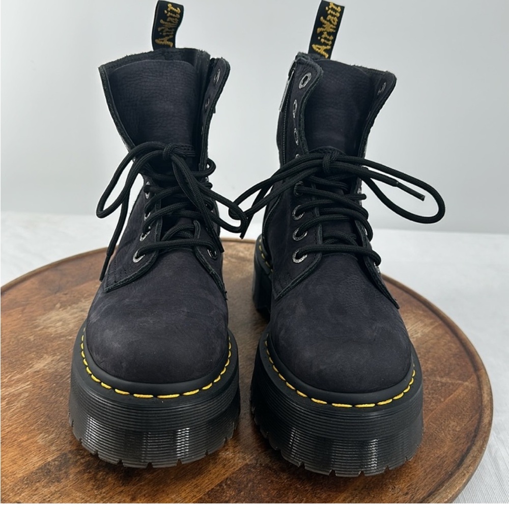 EUC Dr. Martens “Jadon III” W size 7 boot (#3143057) - Picture 4 of 10